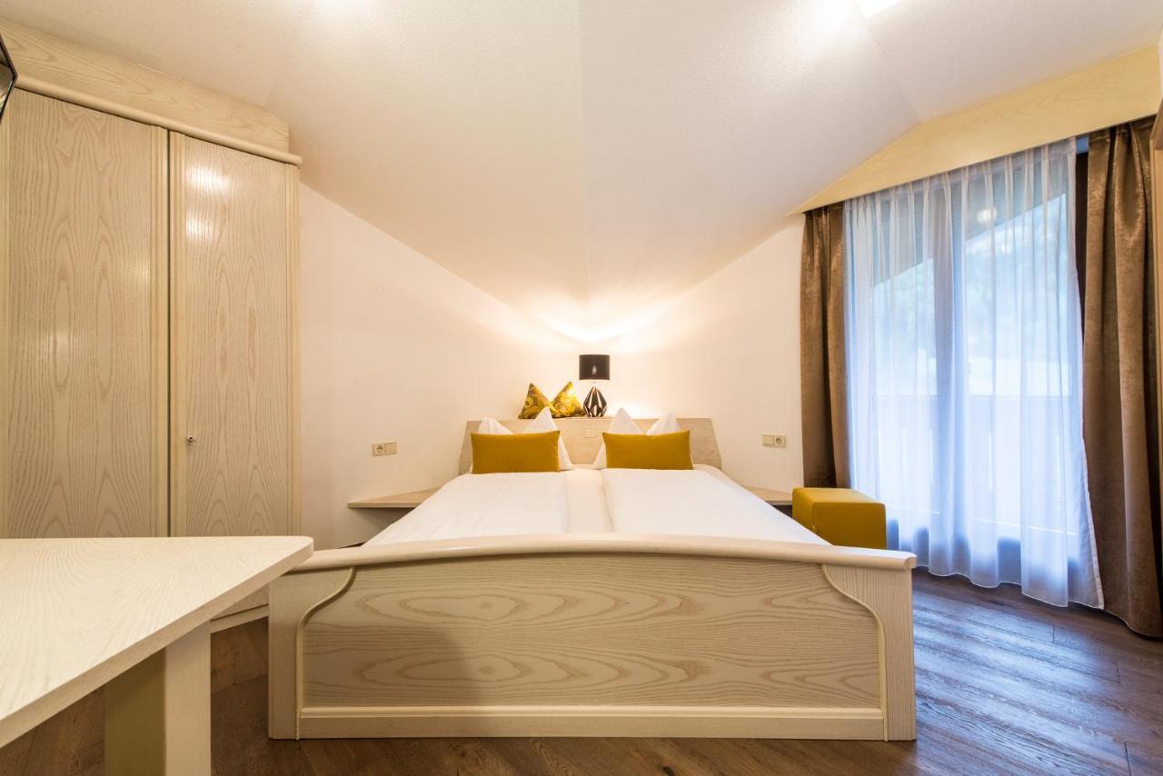 Hotel Sigmunderhof Киенес Екстериор снимка