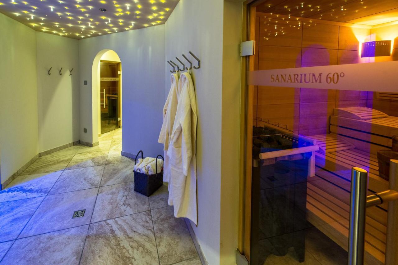 Hotel Sigmunderhof Киенес Екстериор снимка