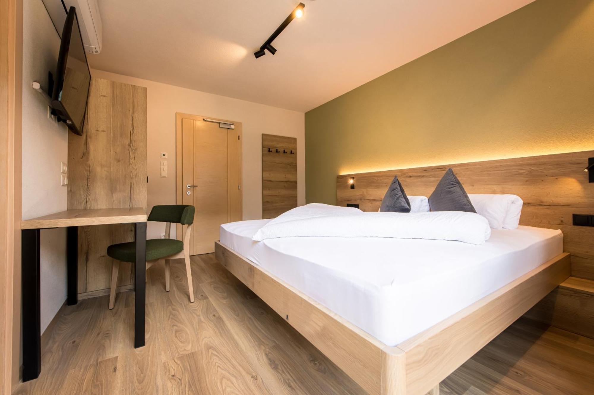 Hotel Sigmunderhof Киенес Екстериор снимка