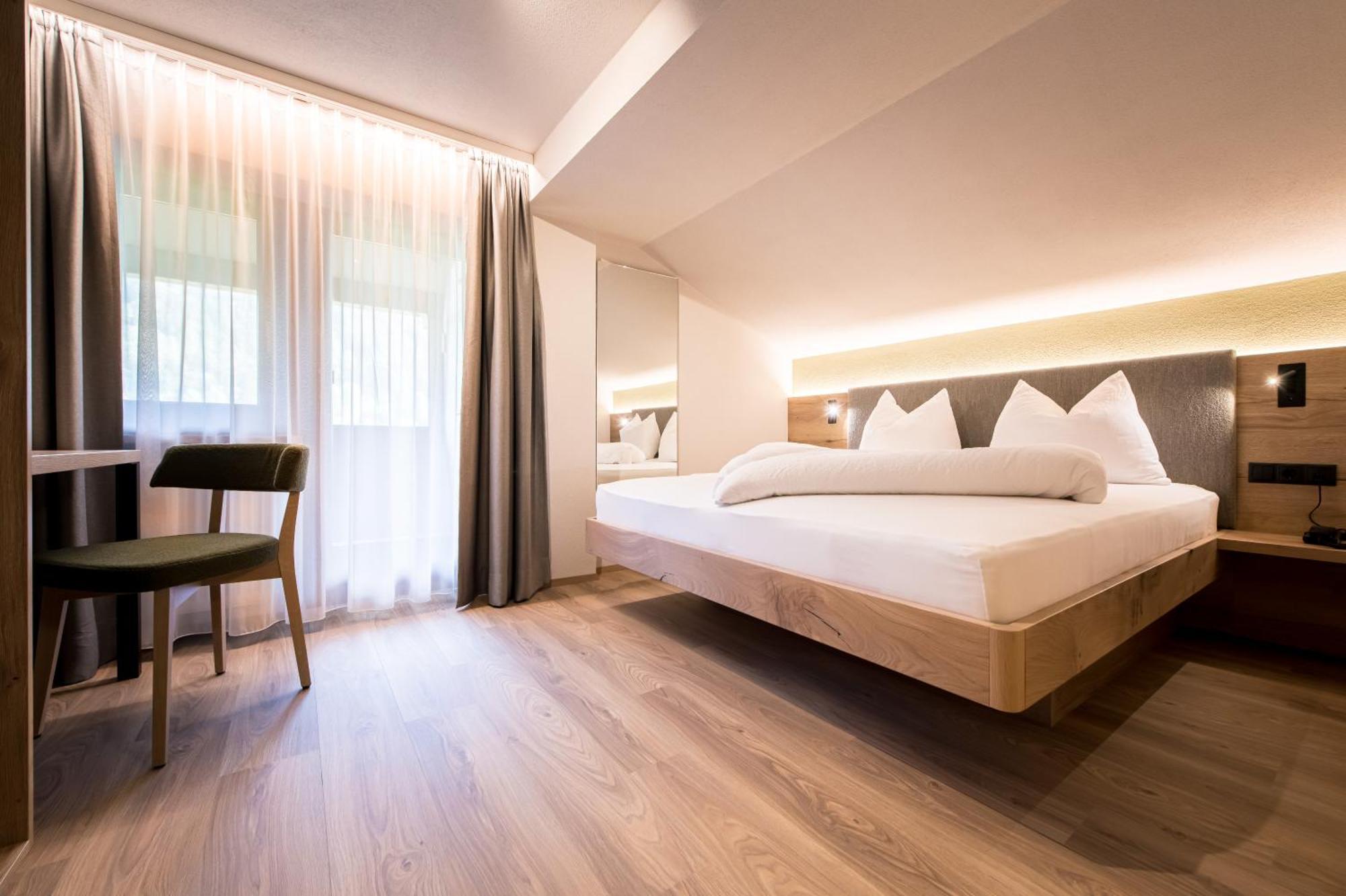Hotel Sigmunderhof Киенес Екстериор снимка