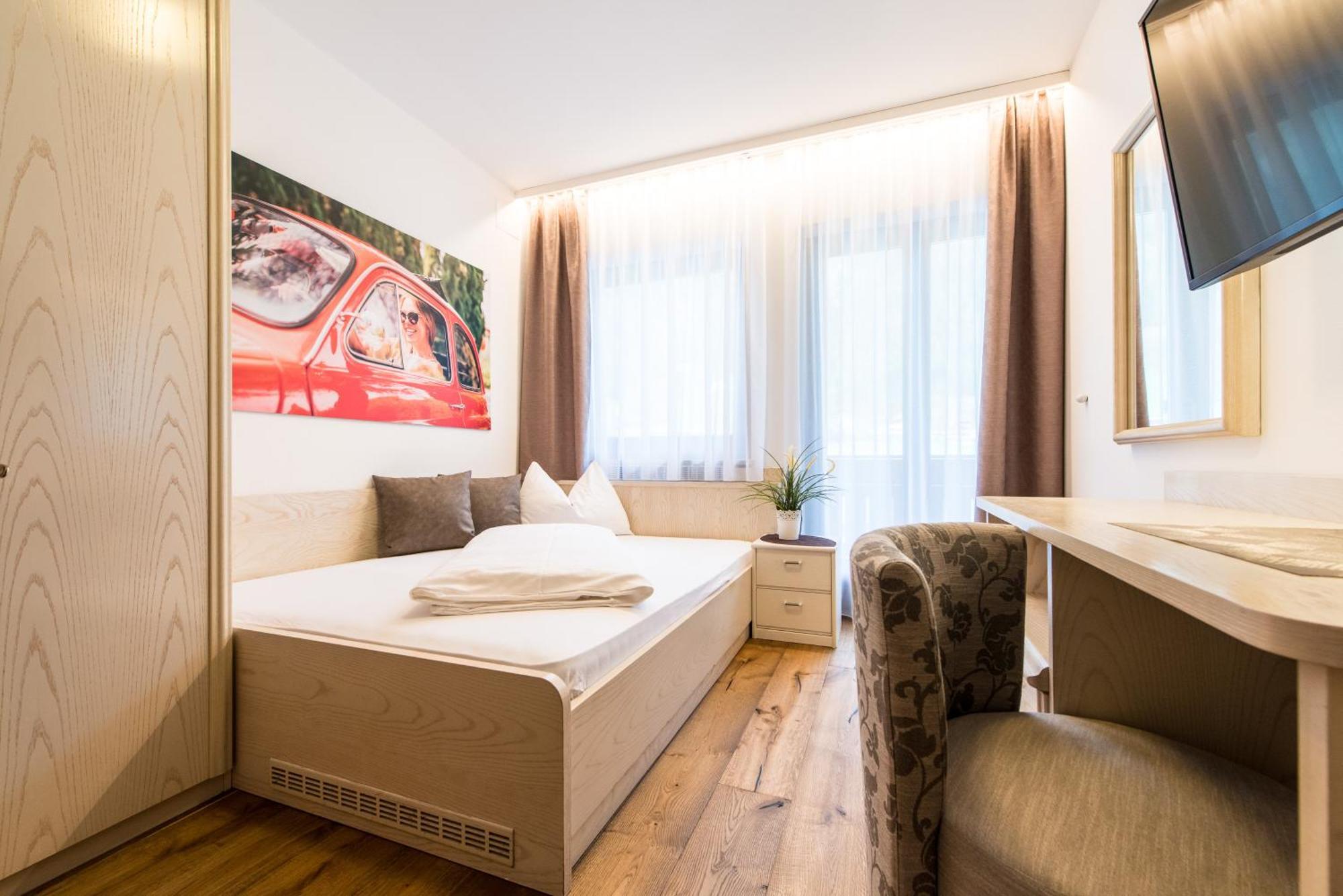 Hotel Sigmunderhof Киенес Екстериор снимка